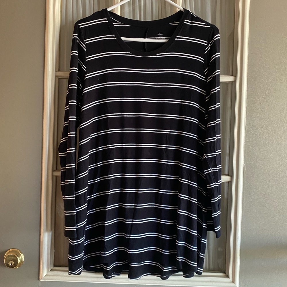 Soma black and white striped tunic top